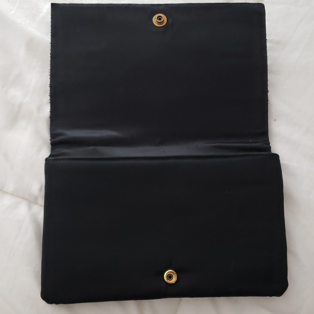 Purse - Picture 2 of 7